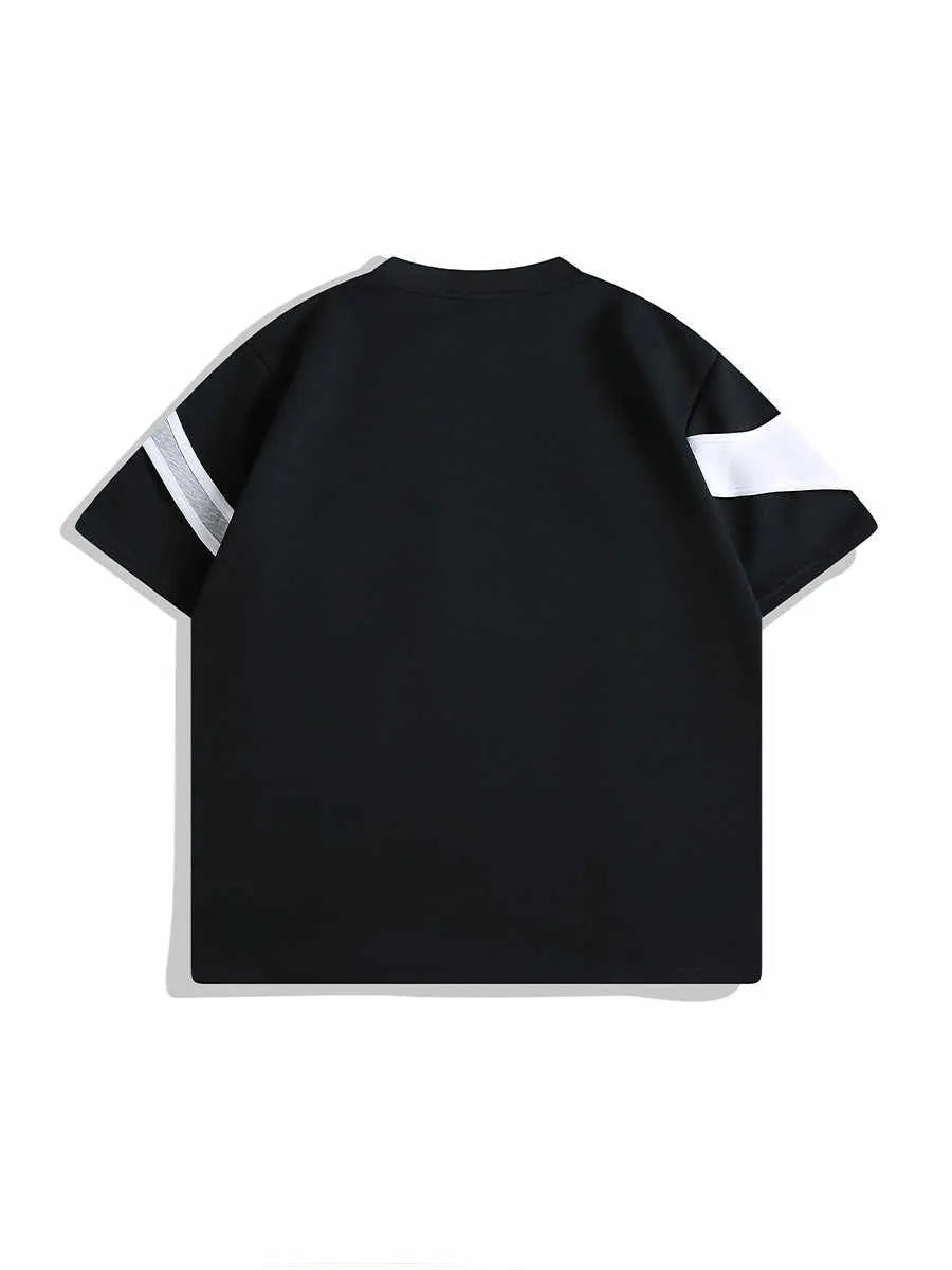 Black and white men's T-shirt with padded shoulder straps and double-layer stitching in loose fit