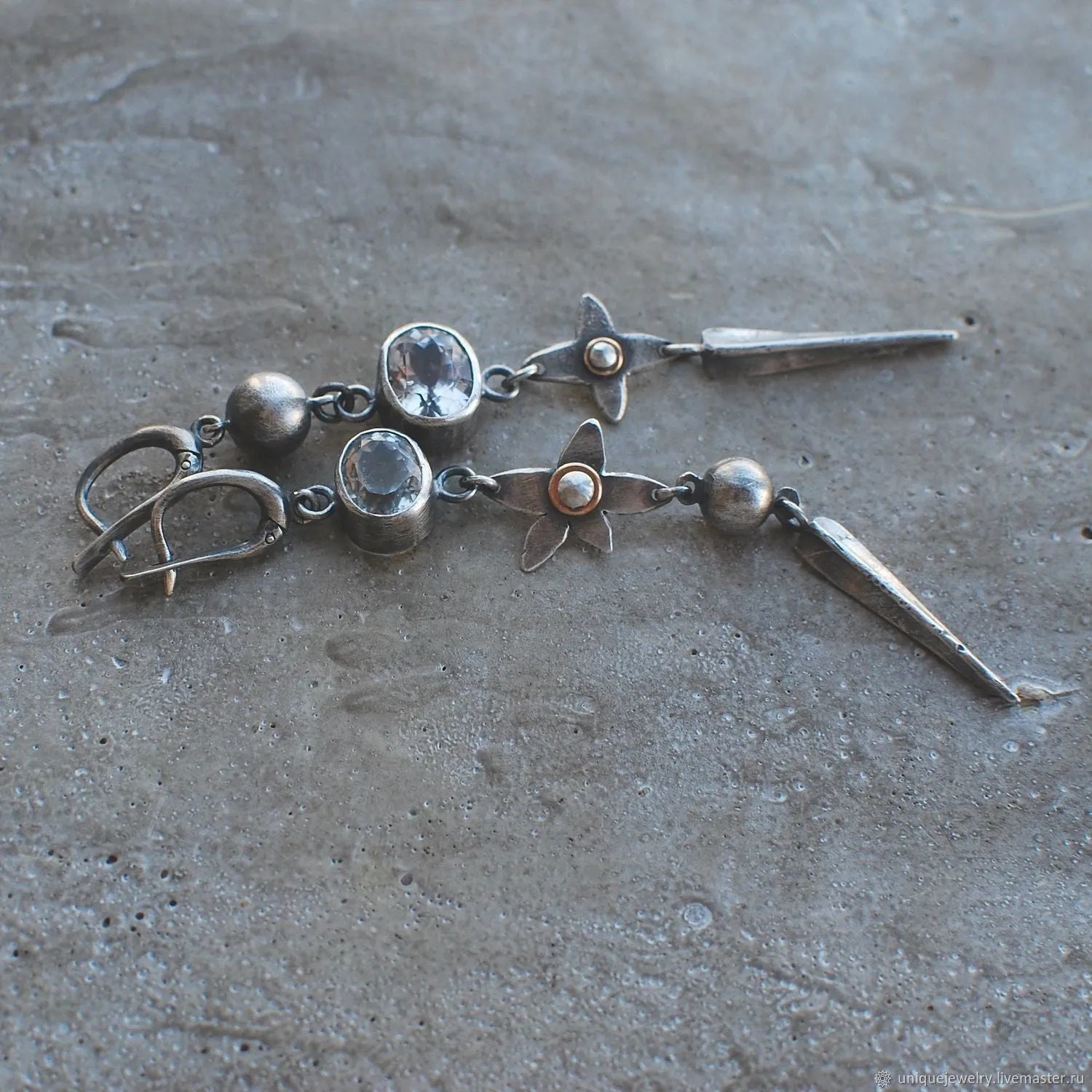 Geometric antique silver-plated earrings with XINGX chain design and rhinestone accents