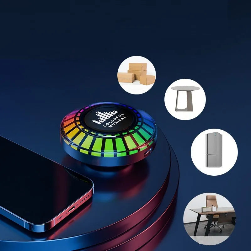 Small cube-shaped voice-controlled LED atmosphere light with polar light effects and Bluetooth connectivity