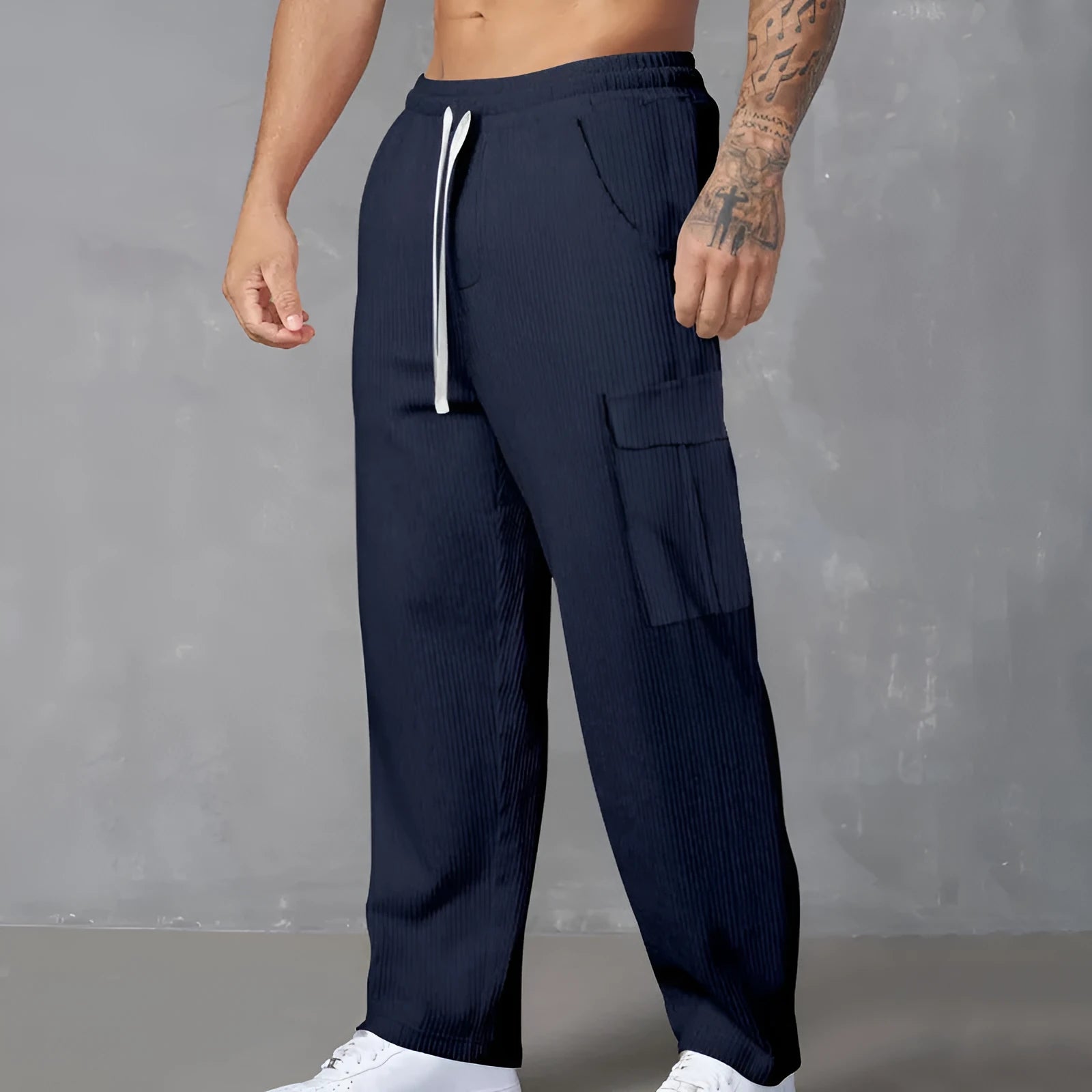 Men's corduroy cargo trousers in straight-leg design with micro-elastic waist and drawstring closure