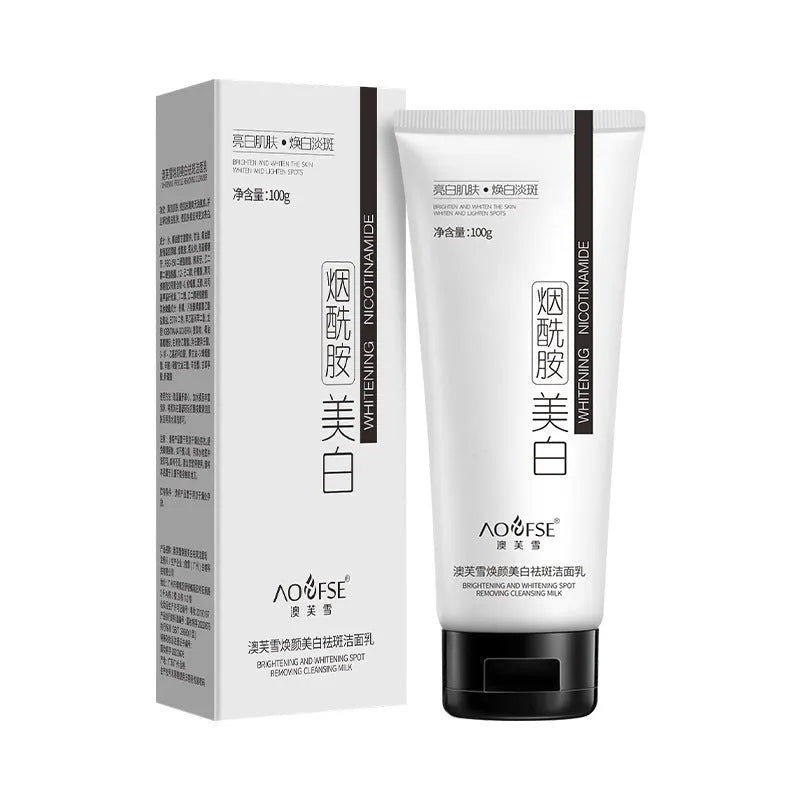 White whitening facial cleanser bottle 100ml for pore cleansing and freckle removal