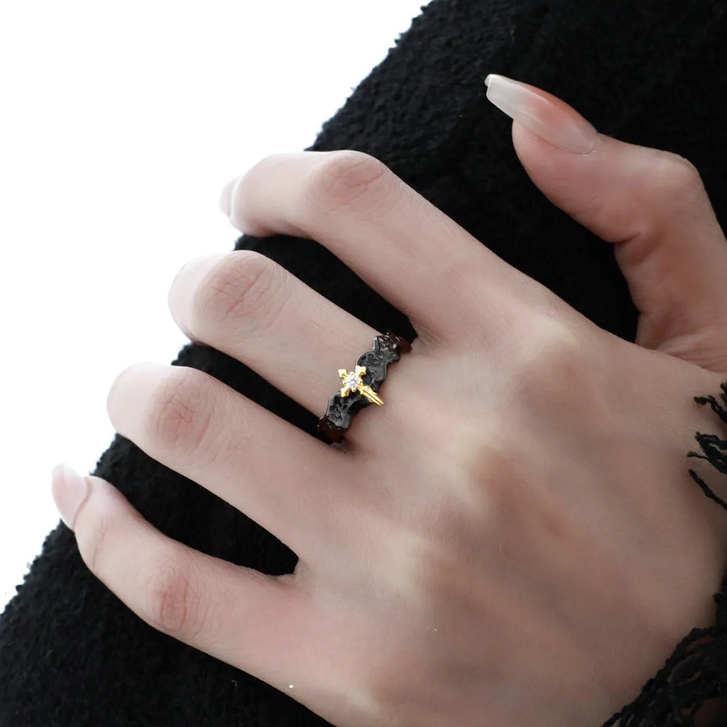 Princess Knight couple ring with adjustable opening in electroplated silver white gold colour
