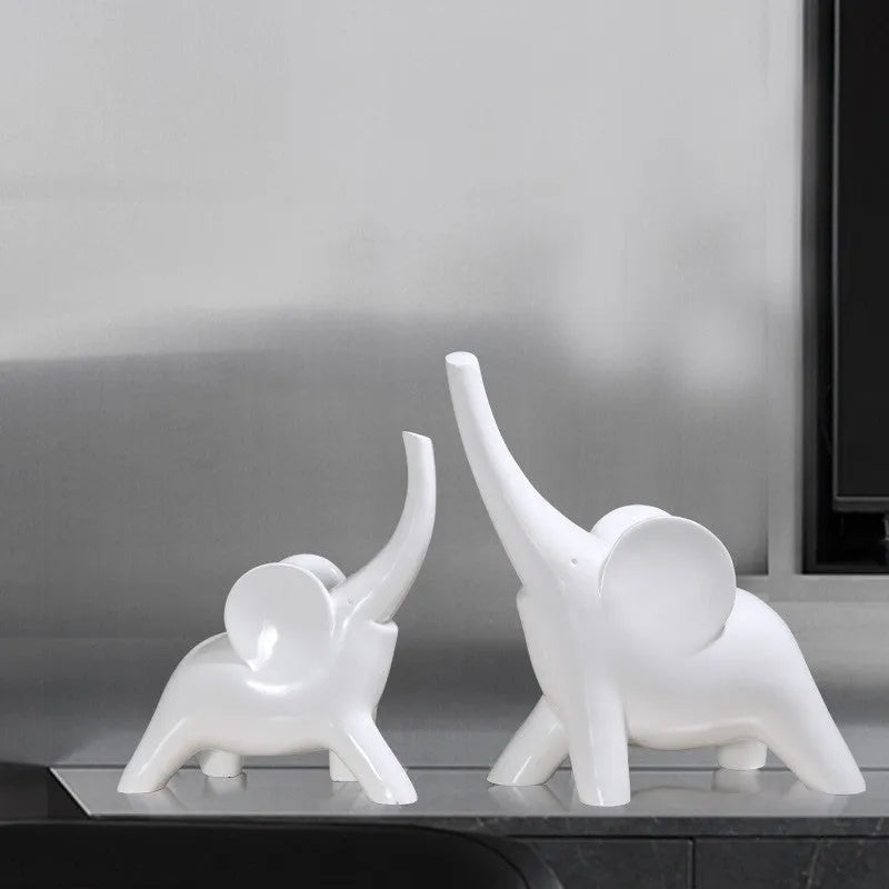 Resin elephant ornament figurine in modern style with rose gold or white finish for home decoration