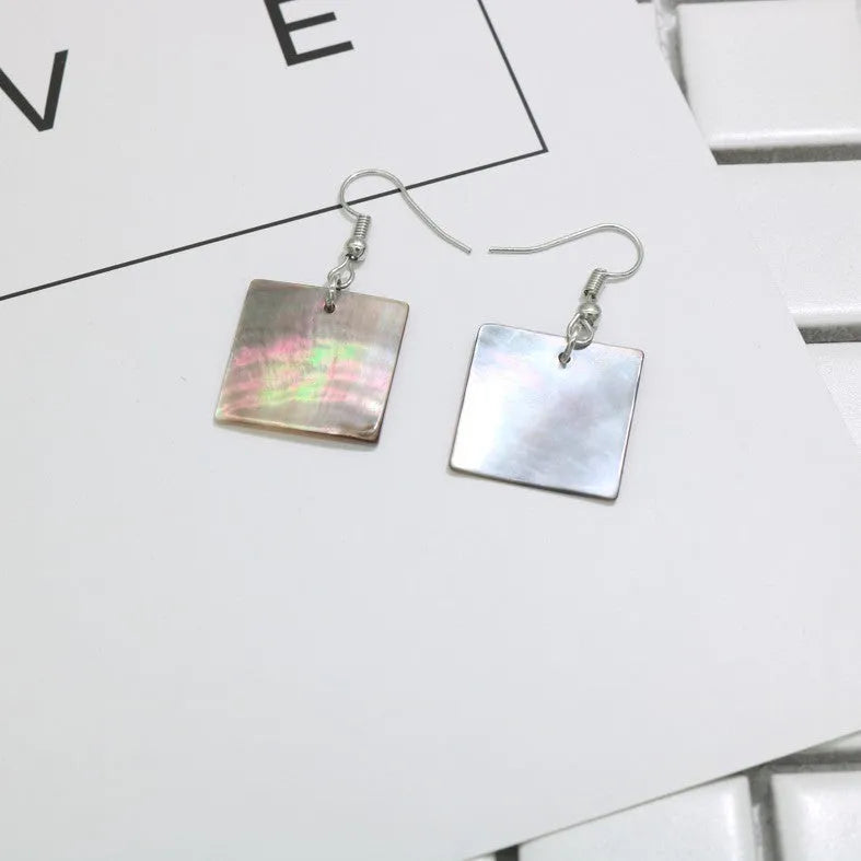 Women's retro geometric shell earrings in rectangular or square panther designs
