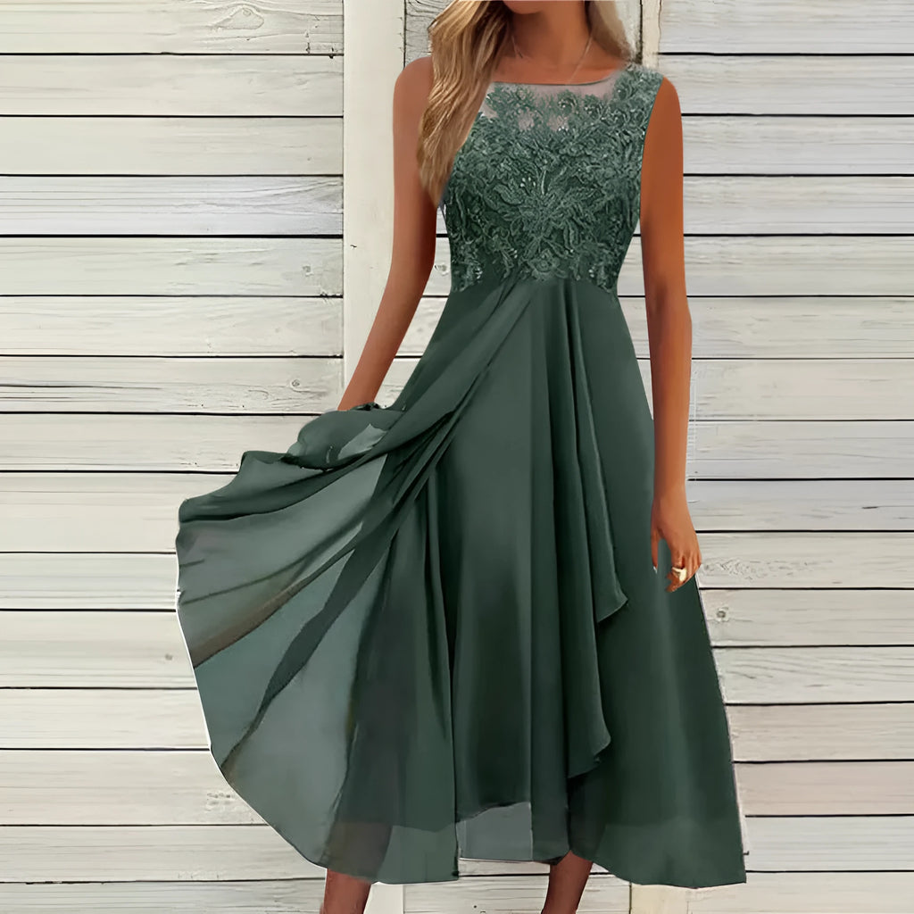 Women's sleeveless chiffon dress with hollow-out lace stitching detail in princess style