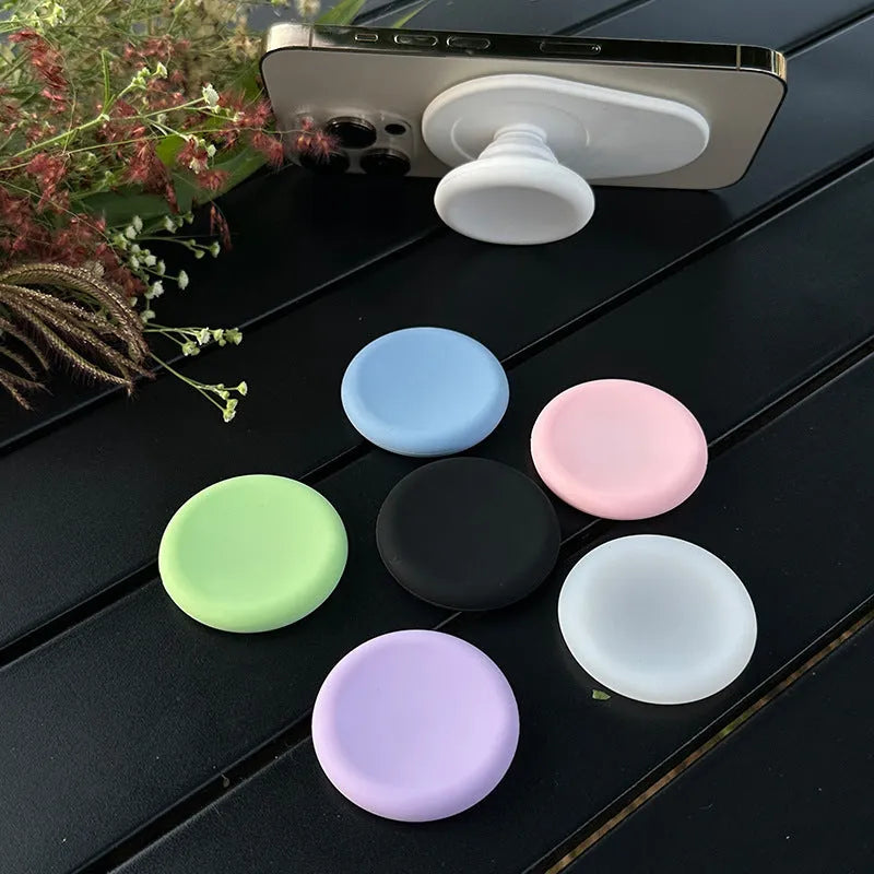 Silicone cup cover snap-on mount for magnetic phone airbag bracket short video use in five colours