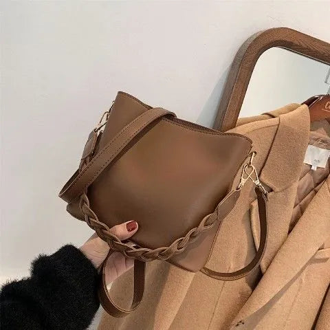 Retro woven PU leather one-shoulder crossbody underarm bucket bag in khaki colour