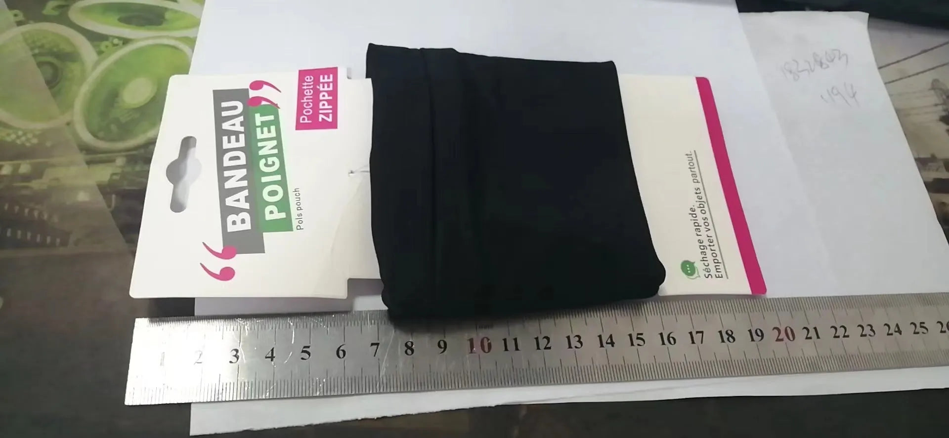 Wrist bag armband sleeve measuring 10 by 10.5 cm with OPP and cardboard packaging