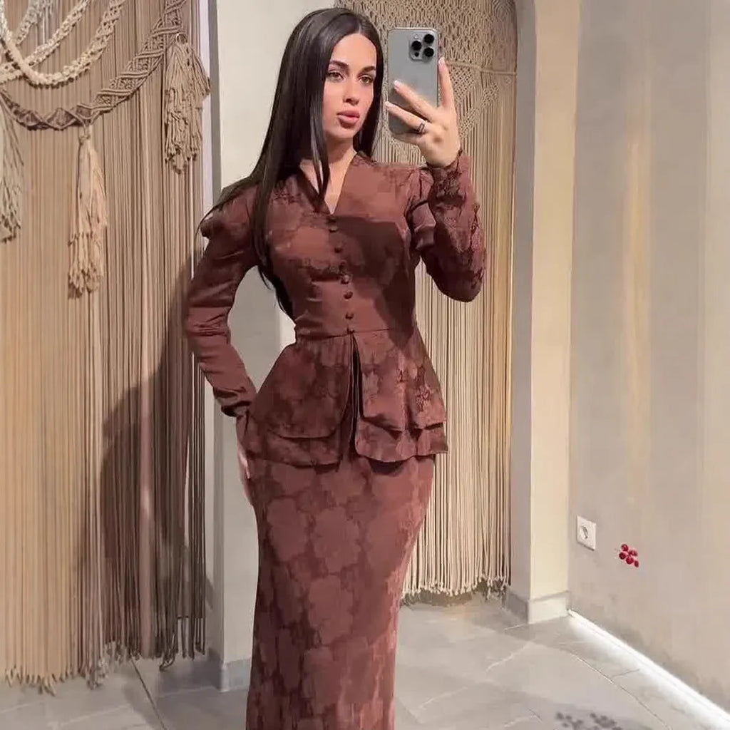 Dark brown floral pattern women's dress with long sleeves and fake two-piece retro design