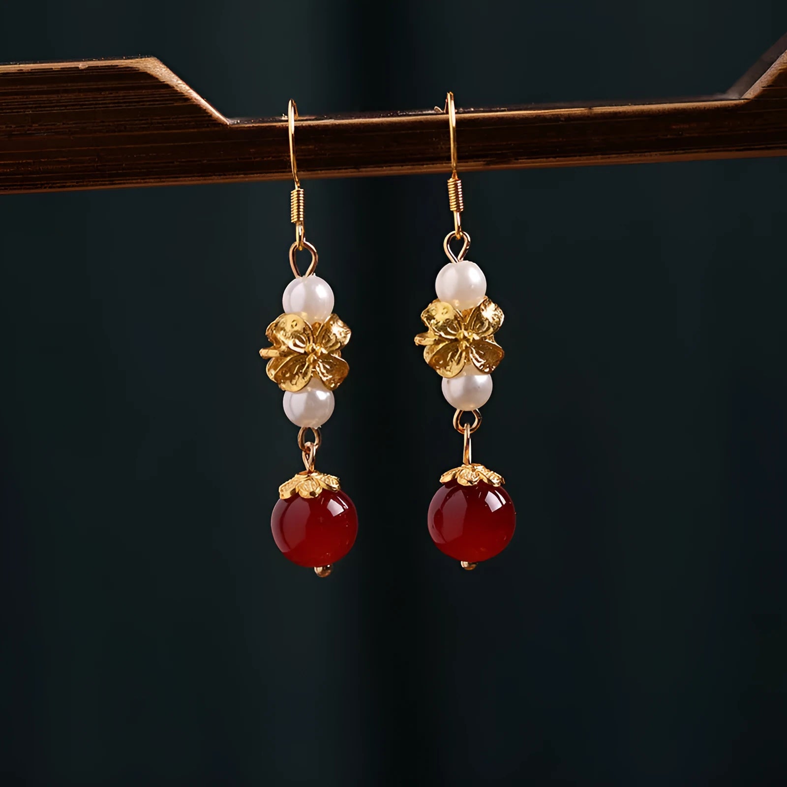 Vintage court style national Han cheongsam antique earrings with geometric retro design
