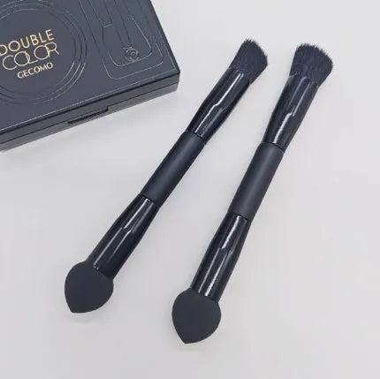 Double-headed black makeup brush with wooden handle for foundation and concealer application
