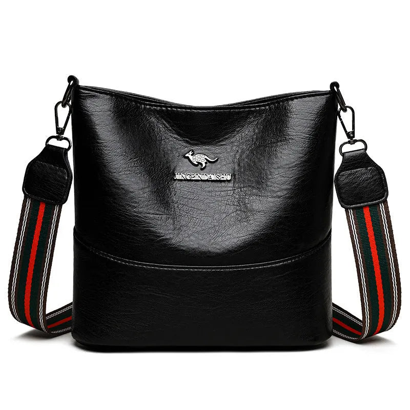 European American simple versatile bucket bag in black, soft PU leather with sandwich pocket, 23.5x22x12cm
