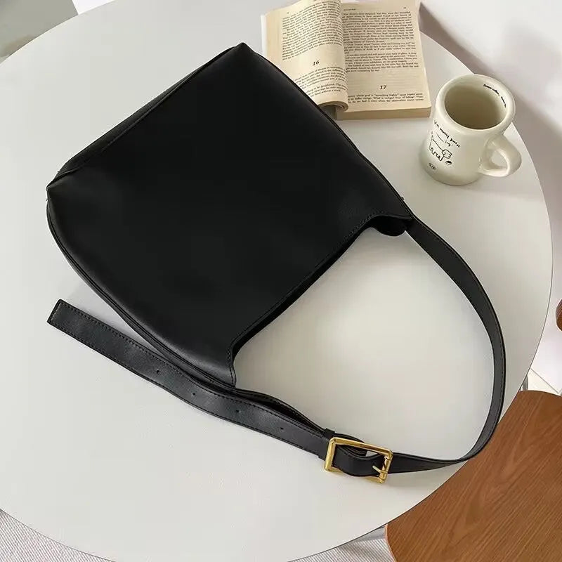 Black and brown PU leather ladies shoulder bags with swing threads decorative elements