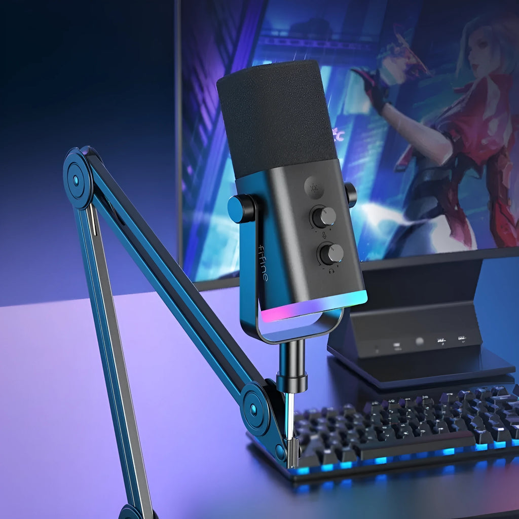 Dynamic noise reduction microphone in black, pink, or white colour with XLR cable and detachable bracket