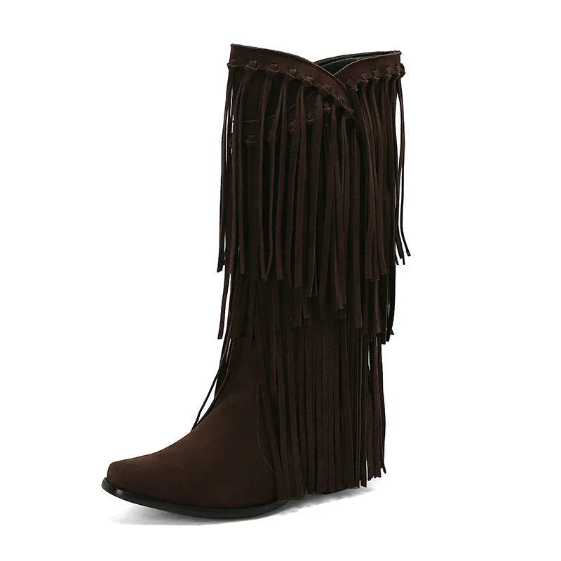 Women's suede knee-high boots with tassel, square toe, chunky heel and platform sole in beige.