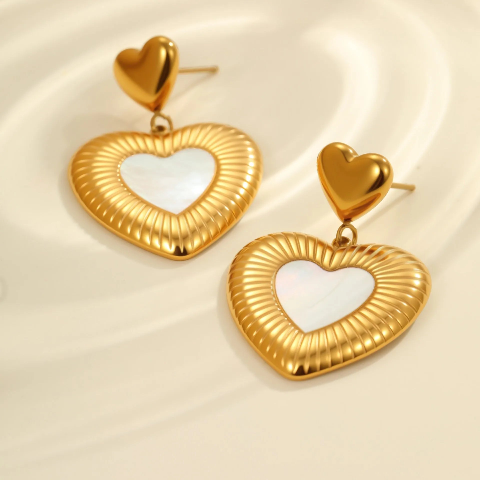 Gold electroplated stainless steel heart-shaped fritillary earrings for women