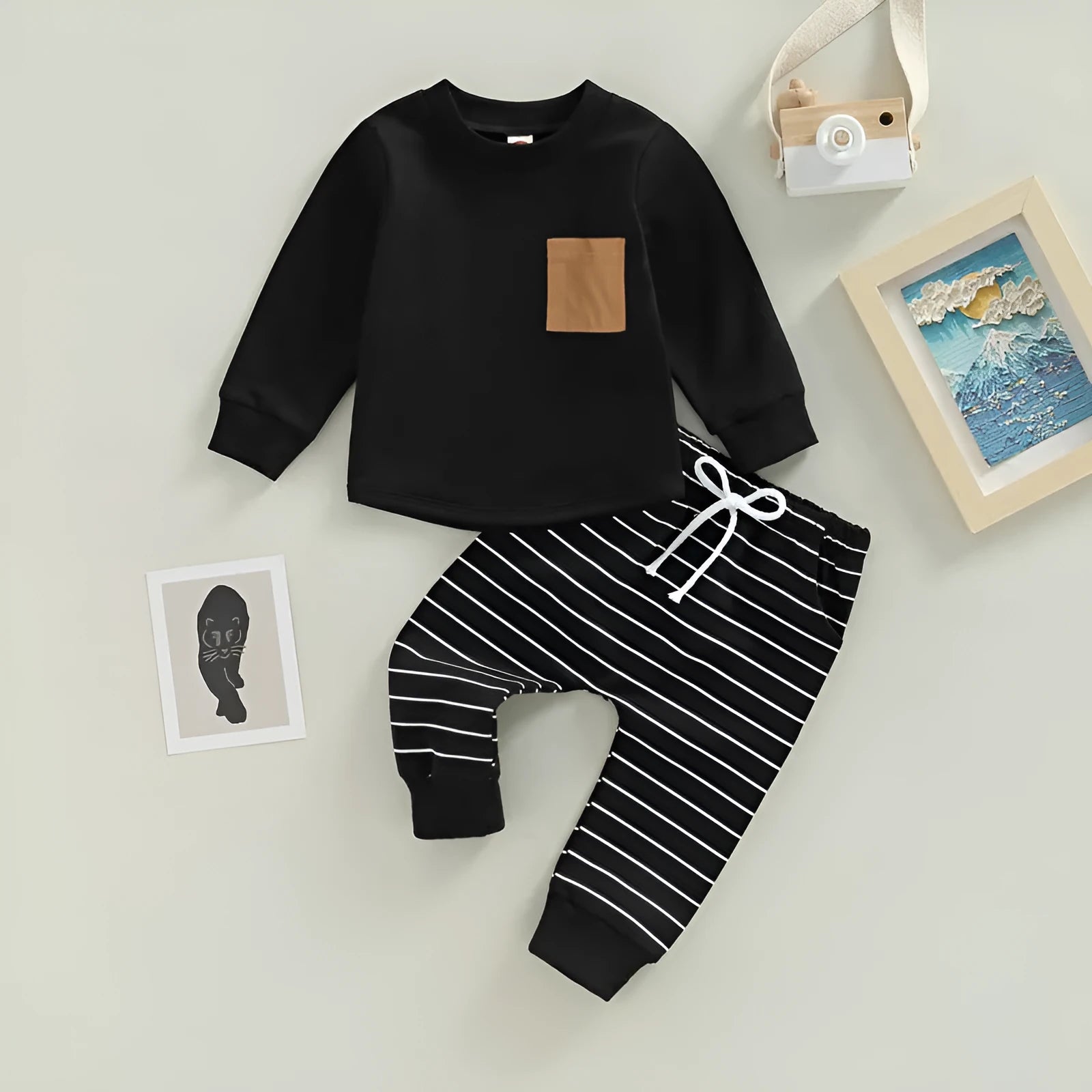 Long sleeve hooded baby striped cotton suit in army green with top and pants set
