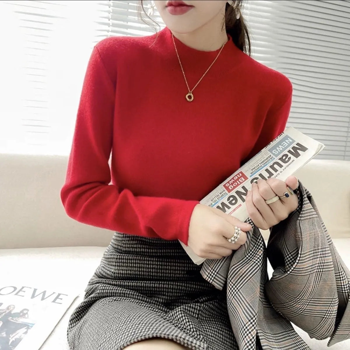 Slim fit western style long sleeve top in viscose fibre fabric with inner knitted construction