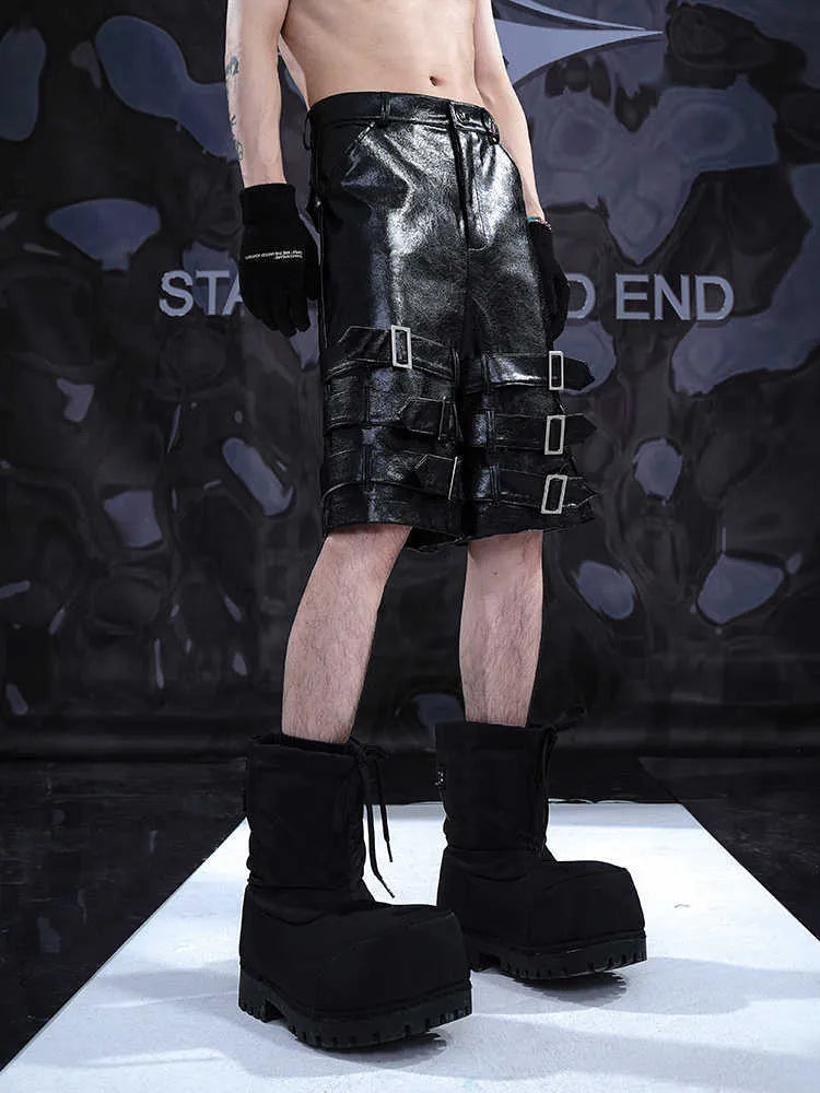 Men's black PU leather casual cropped shorts with a medium-low waist