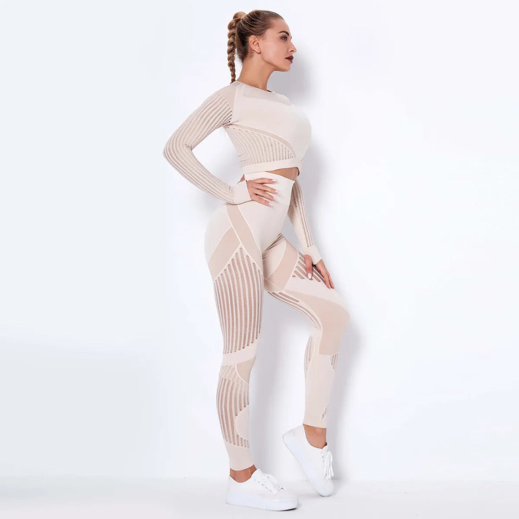 Women's seamless knitted long-sleeved yoga suit in multiple colour options.