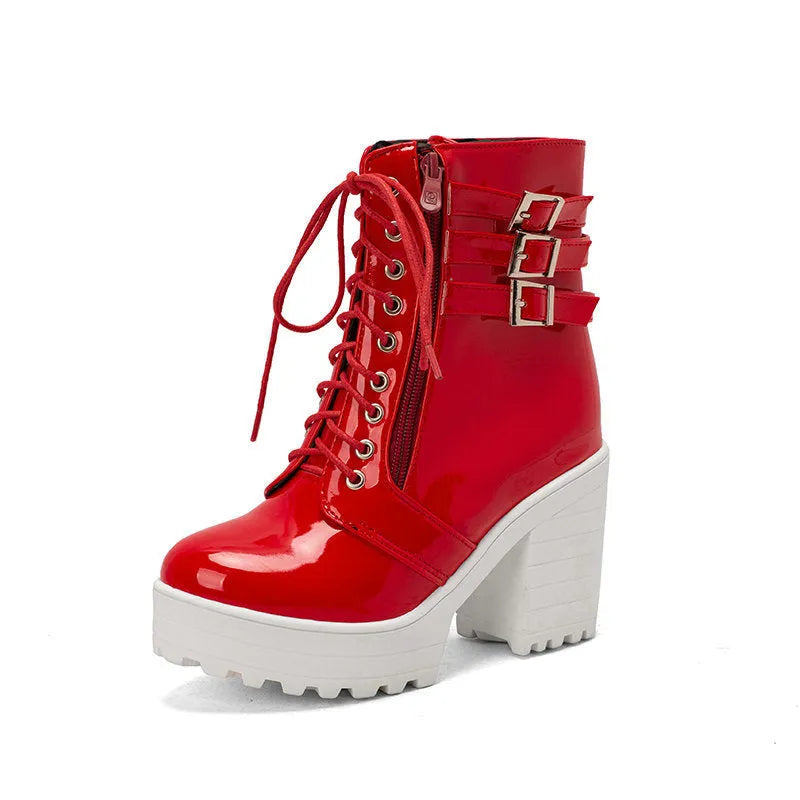Women's black ankle boots with 6-8cm block heel, round toe, and lace-up front