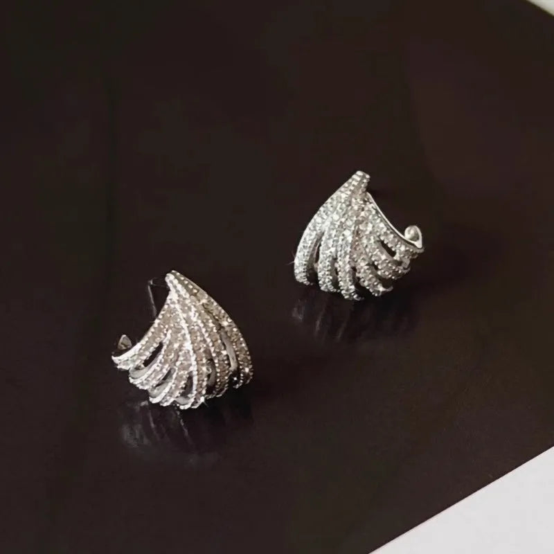 Geometric line design women's earrings with zircon material and platinum electroplating finish