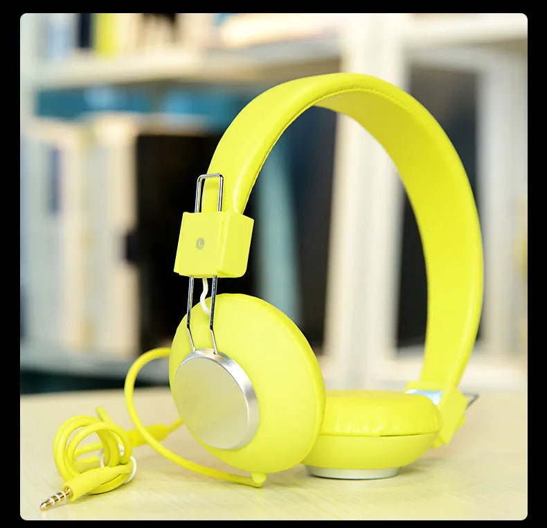 Wired head-mounted sports earphones with microphone in multiple colour options on a 3.5mm plug