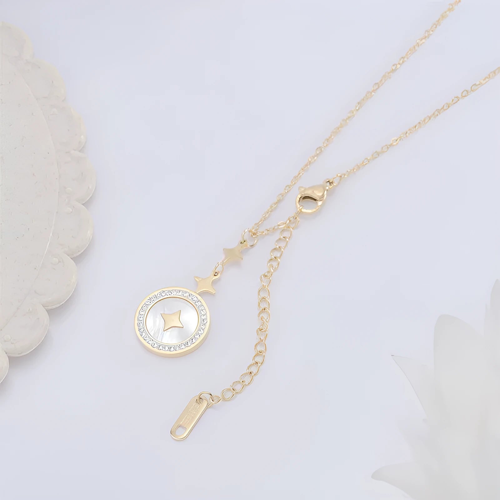 Women's titanium steel hexagonal star necklace with O-ring chain in gold or rose gold