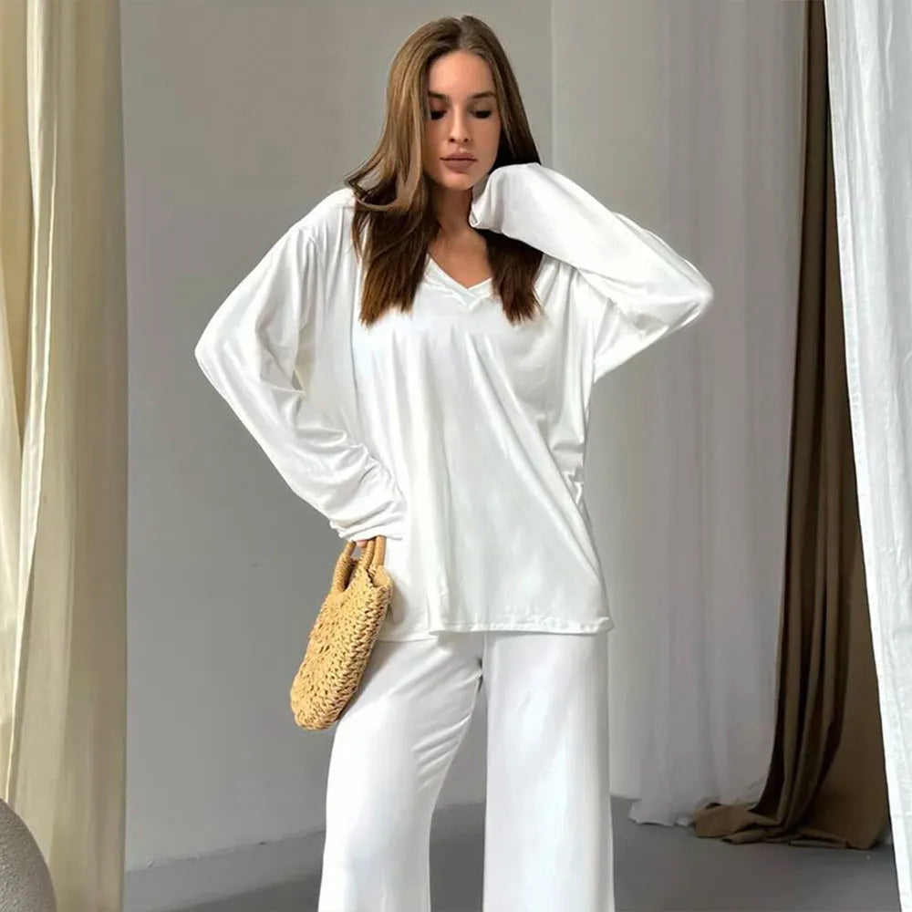 Long sleeve pajama set for women in viscose blend, white colour, top and pants on display