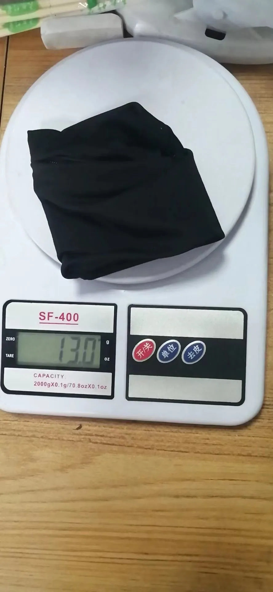 Wrist bag armband sleeve measuring 10 by 10.5 cm with OPP and cardboard packaging