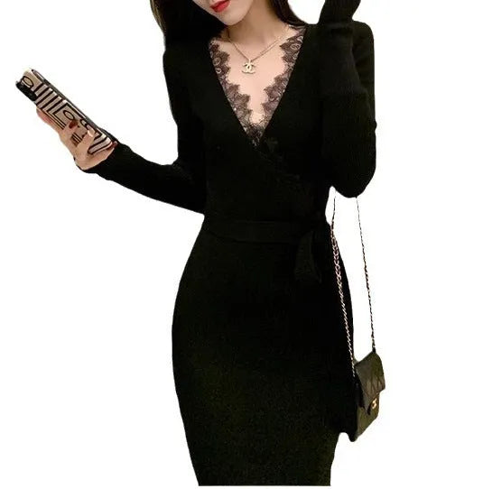 Black solid colour women's princess dress with slim fit silhouette and polyester fabric