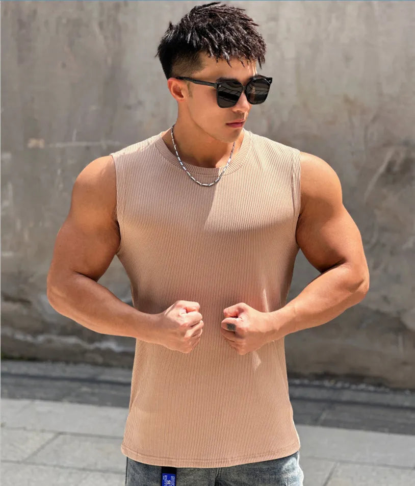 Men's summer workout vest in quick-drying polyester, sleeveless round neck with striped pattern, available in multiple colours