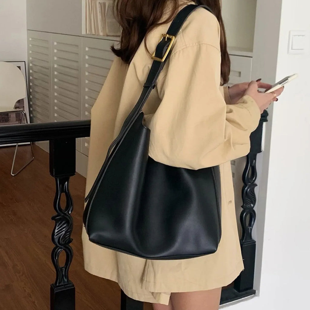 Black and brown PU leather ladies shoulder bags with swing threads decorative elements