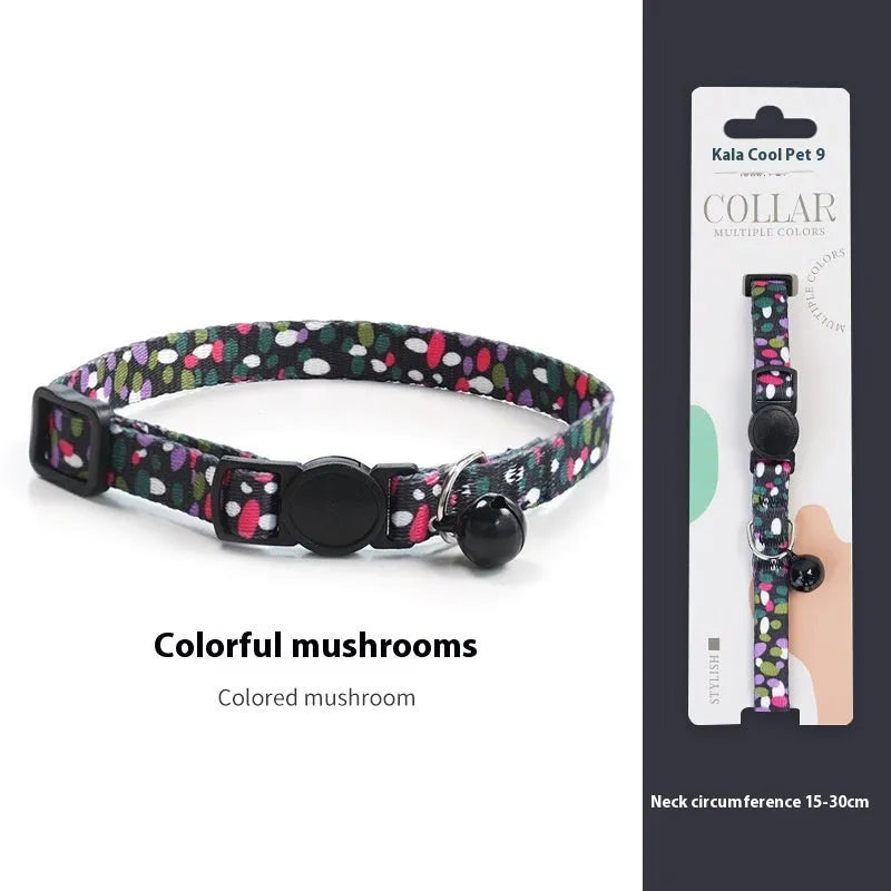 Woven polyester cat collar with anti-suffocation safety buckle and bell in green jungle colour grid pattern