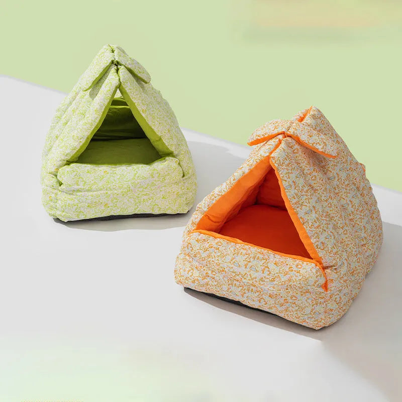 Green triangular flannel pet nest semi-enclosed for small rabbits cats dogs