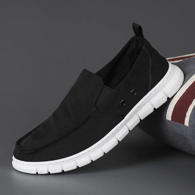 Men's colour matching leather shoes with round toe, elastic band, and flat rubber sole