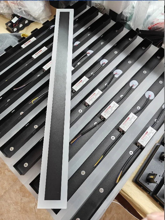 150cm outdoor LED strip wall lamp with wrought iron shell and IP65 waterproof rating
