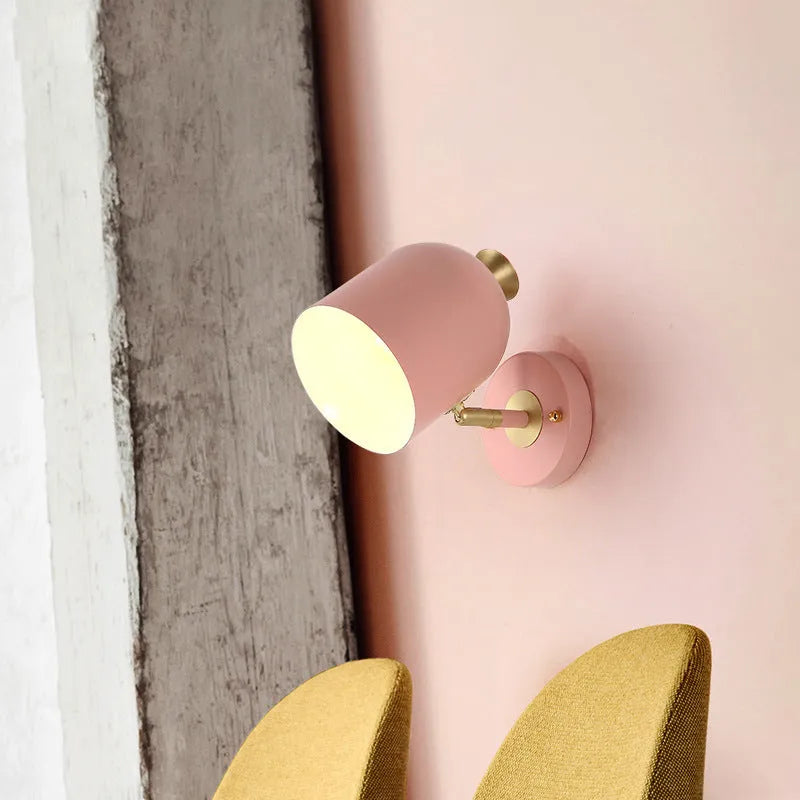 Single-head aluminium LED wall lamp in blue green pink or yellow colours for bedroom lighting