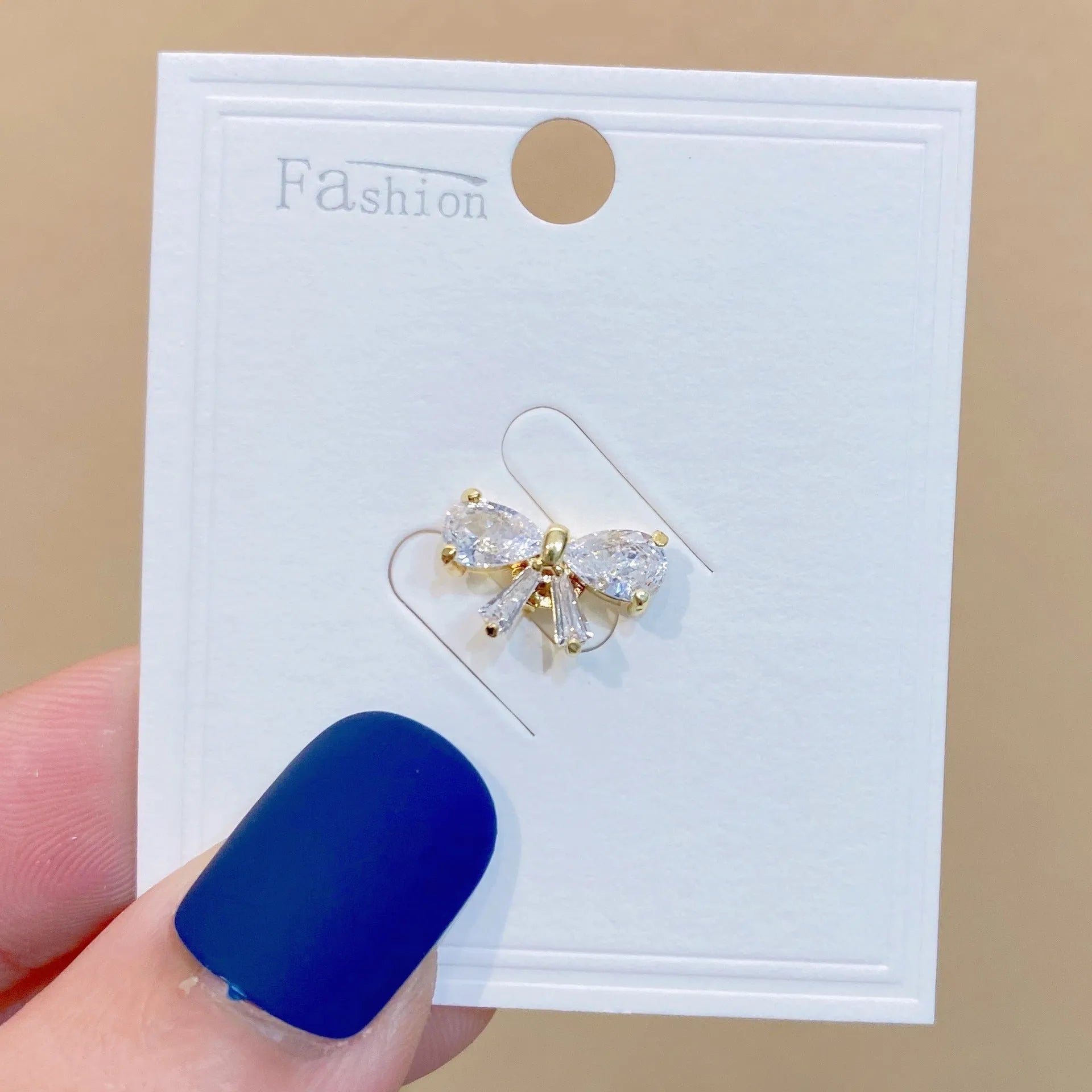 Japanese cute style fixed brooch for women in electroplated copper with geometry shape