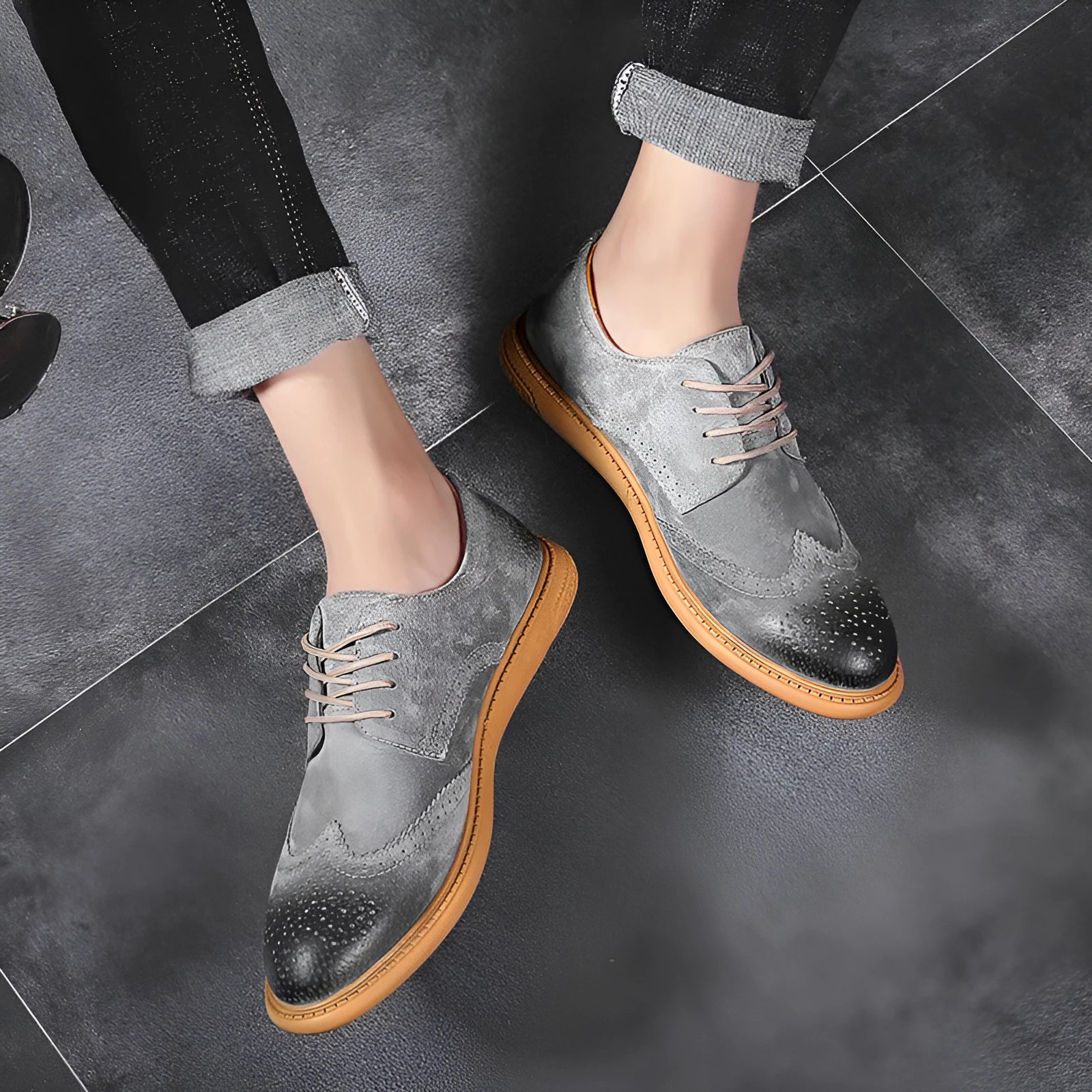 Men's black business leather shoes with lace-up design and leather stitching details