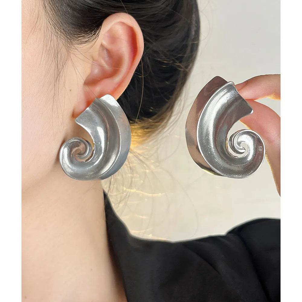 Gold and silver retro geometric alloy ear studs with 5cm geometric shape design