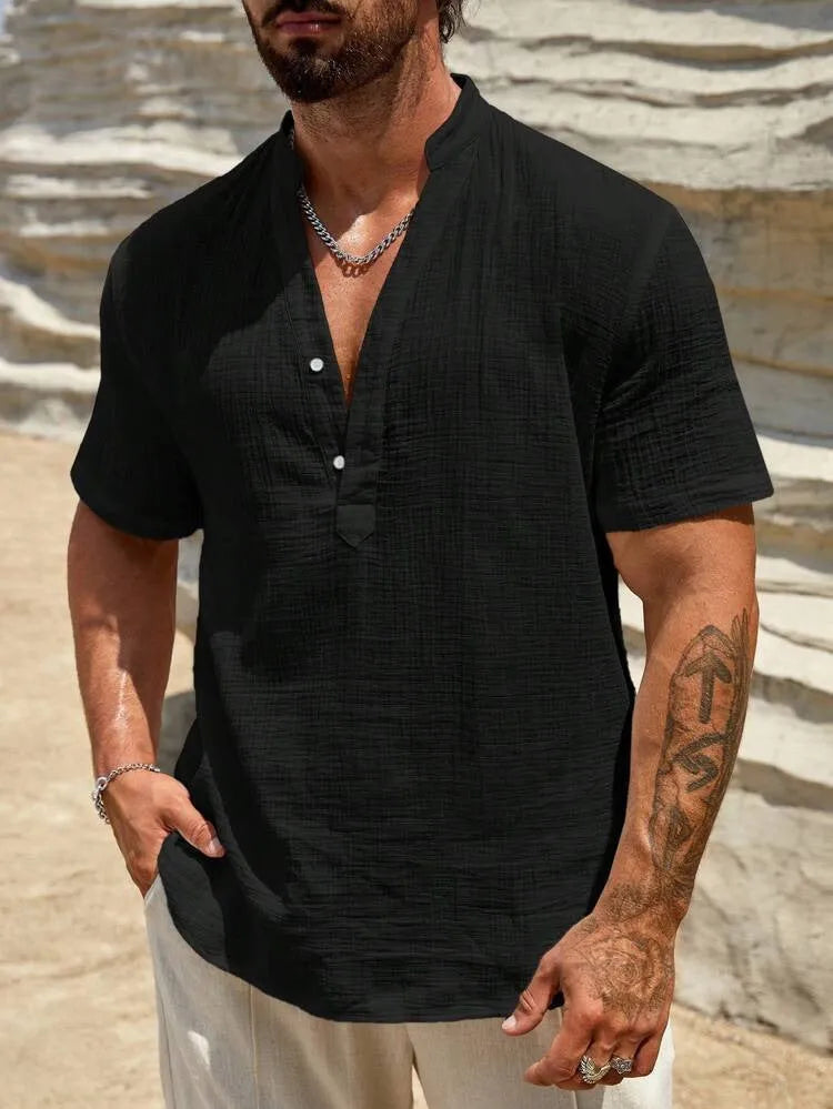 Men's solid colour stand collar short sleeve shirt in lightweight fabric for summer casual wear