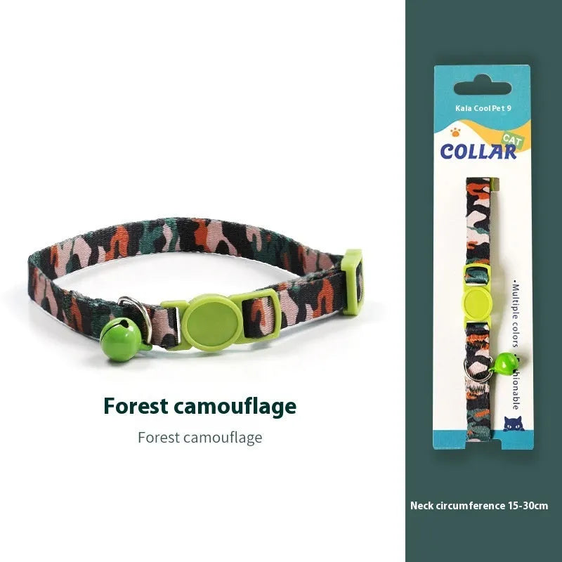 Woven polyester cat collar with anti-suffocation safety buckle and bell in green jungle colour grid pattern