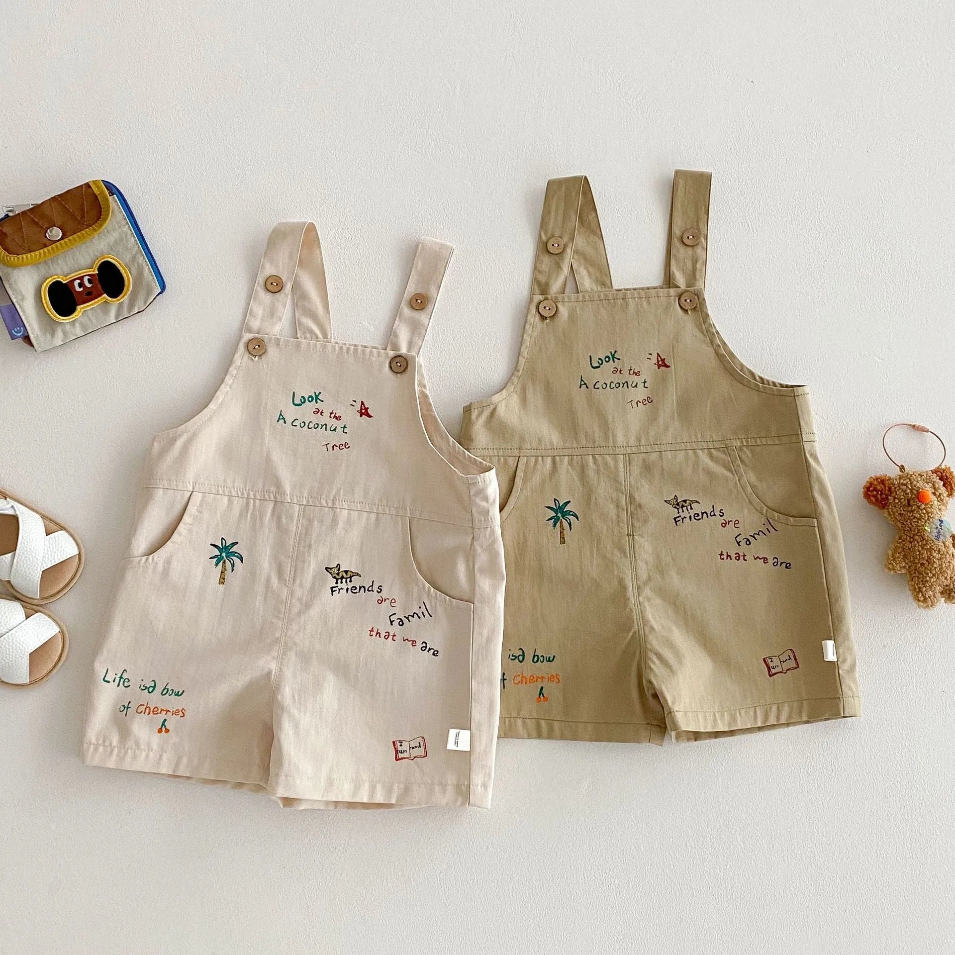 Baby cotton sleeveless t-shirt and suspender pants set in Korean style with cartoon element, available in dark gray avocado green warm apricot khaki green