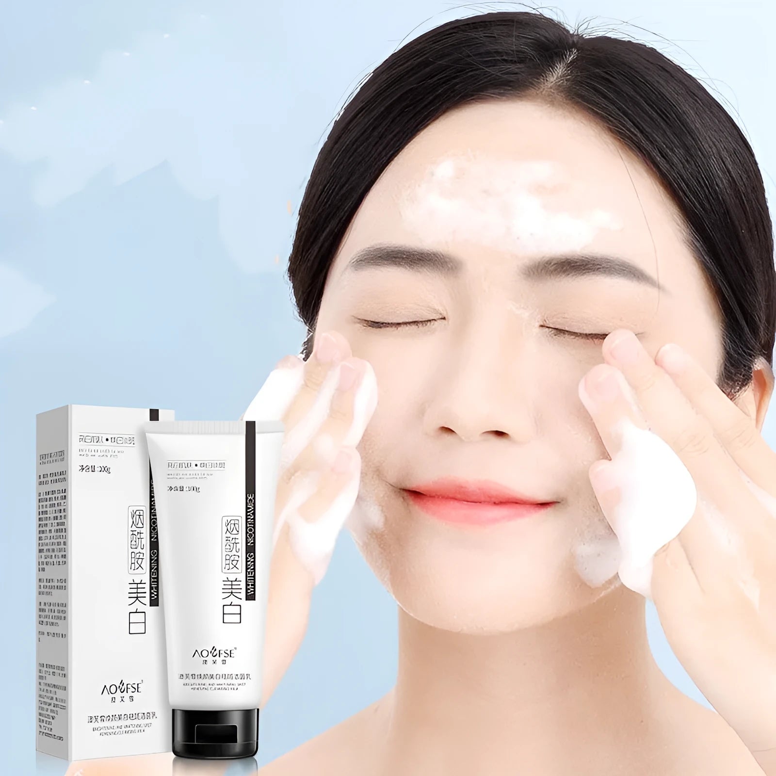 White whitening facial cleanser bottle 100ml for pore cleansing and freckle removal