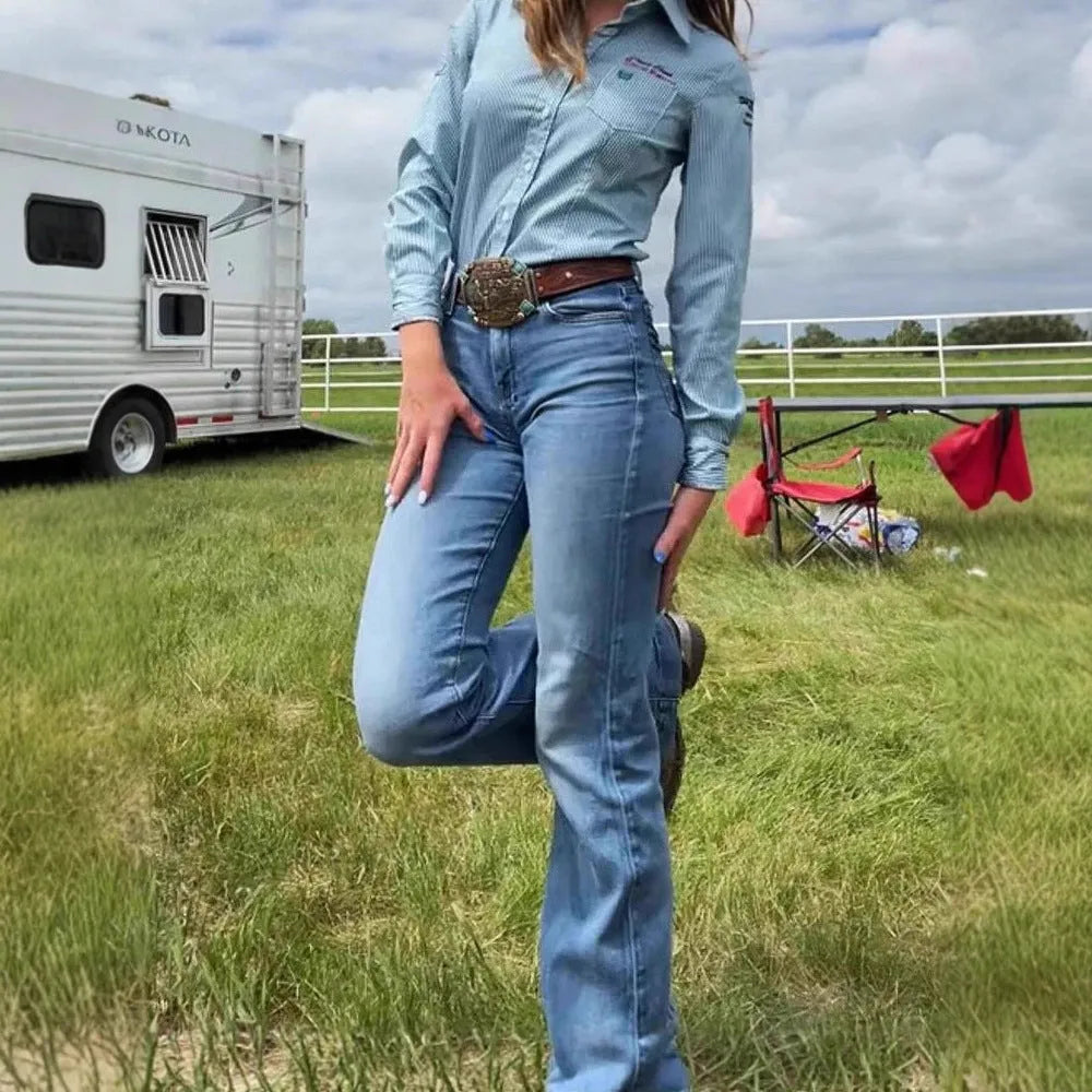 Slim fit elastic mid-waist jeans with slight flare and embroidery details in blue, red, or white colour options