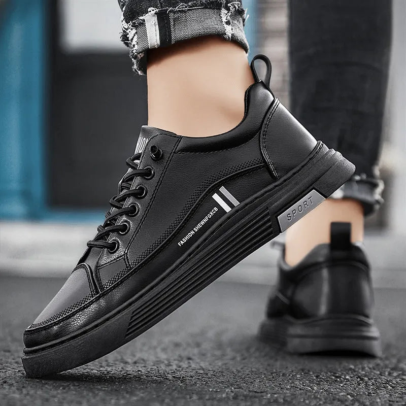 Men's low-top skateboard shoes with elastic band and microfiber upper in white or black